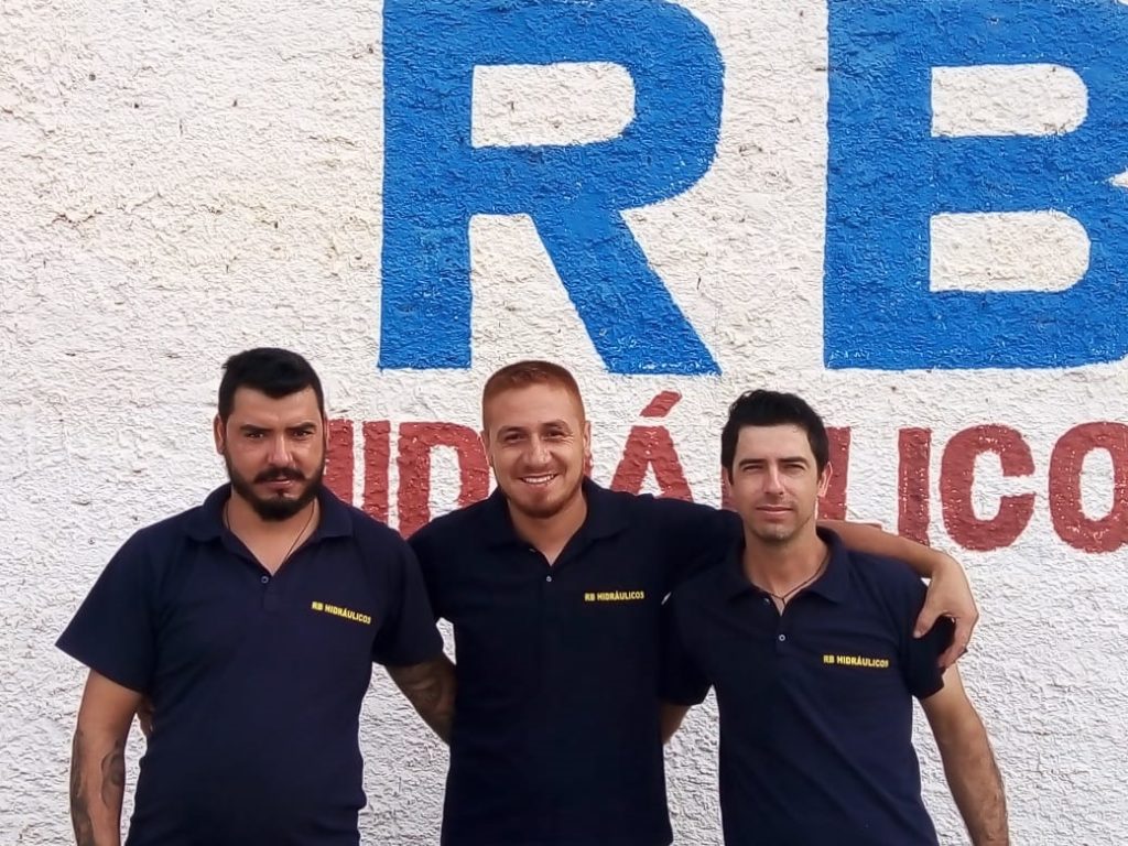 RB HIDRÁULICOS, EMPRESA DE REVENDA E SERVIÇOS DE ASSISTÊNCIA TÉCNICA AUTORIZADA MENEGOTTI.